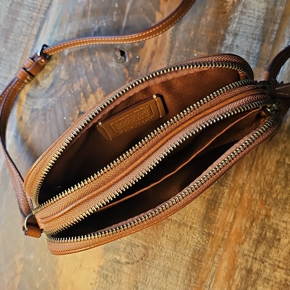 Coach X Keith Haring LOVE Collaboration Graffiti Heart Crossbody - Picture 6 of 15